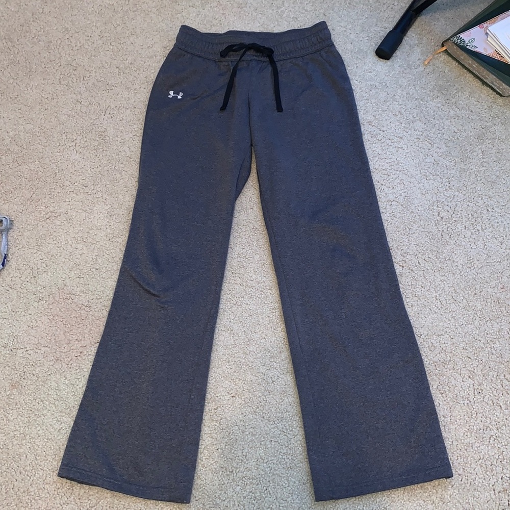 Women’s under armor sweatpants SMALL